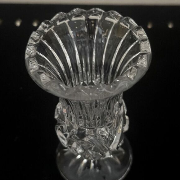 Crystal Clear Industries Pinwheel 4" Bud vase - Picture 5 of 7